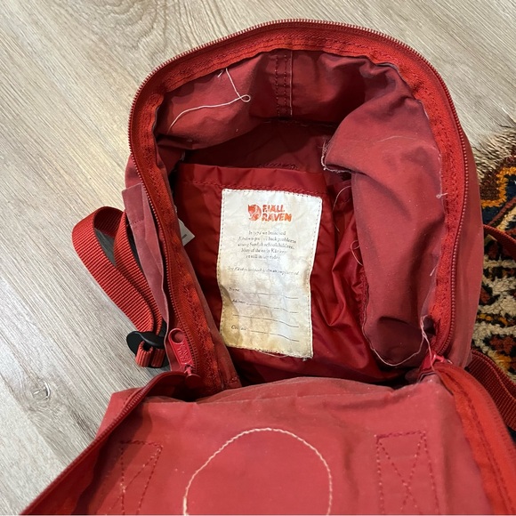 Fjallraven Kanken red canvas small backpack - Picture 7 of 7